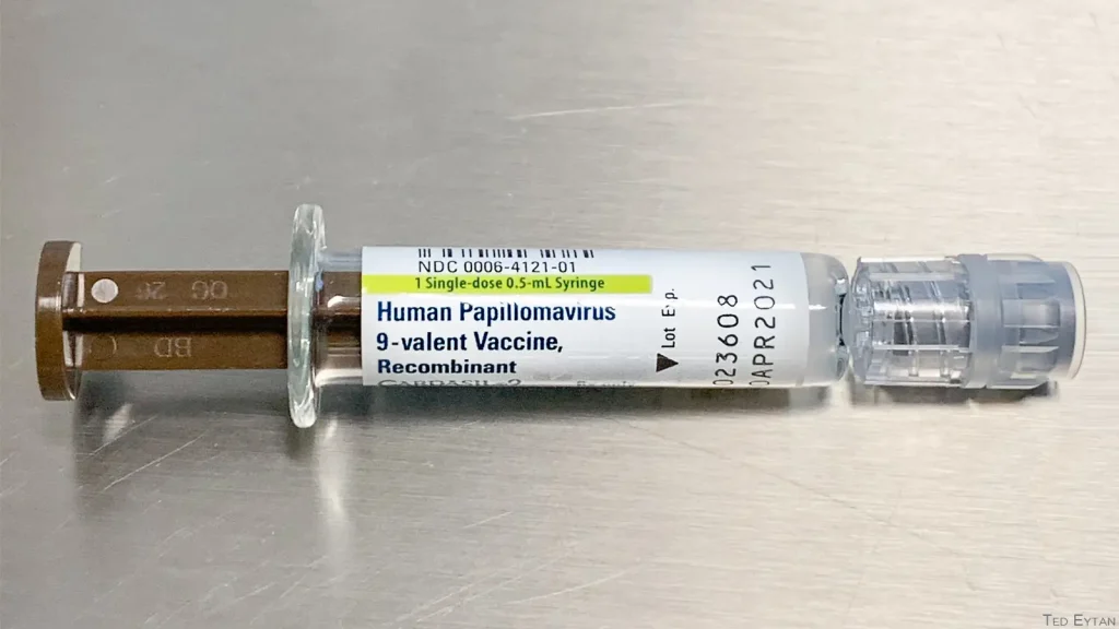 واکسن زگیل تناسلی برای مردان؛ پیش گیری بهتر از درمان